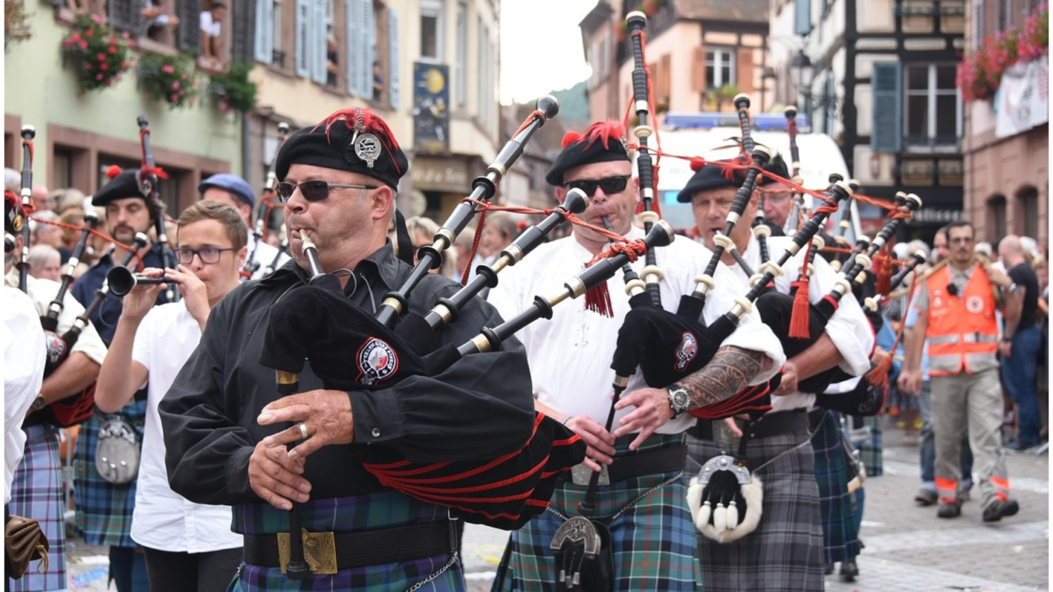 Bagpipe 1900x1069